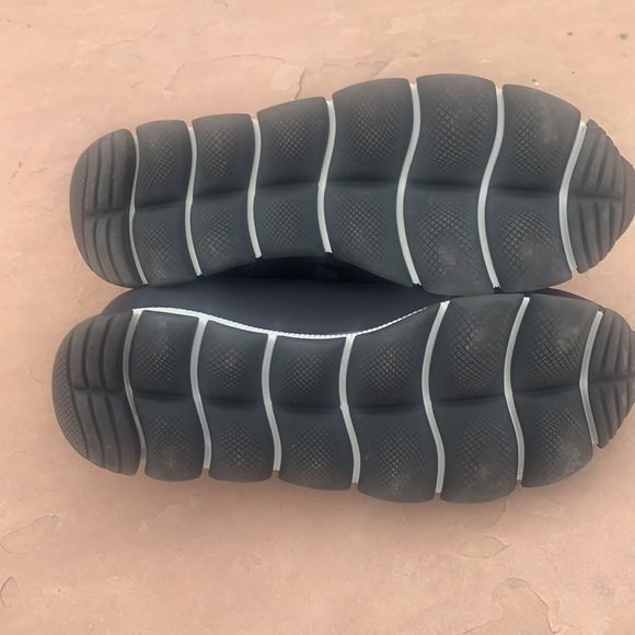 Prada sneakers - Picture 6 of 11